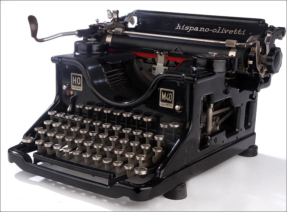 Máquina de Escribir Hispano Olivetti M40, en Muy Buen Estado